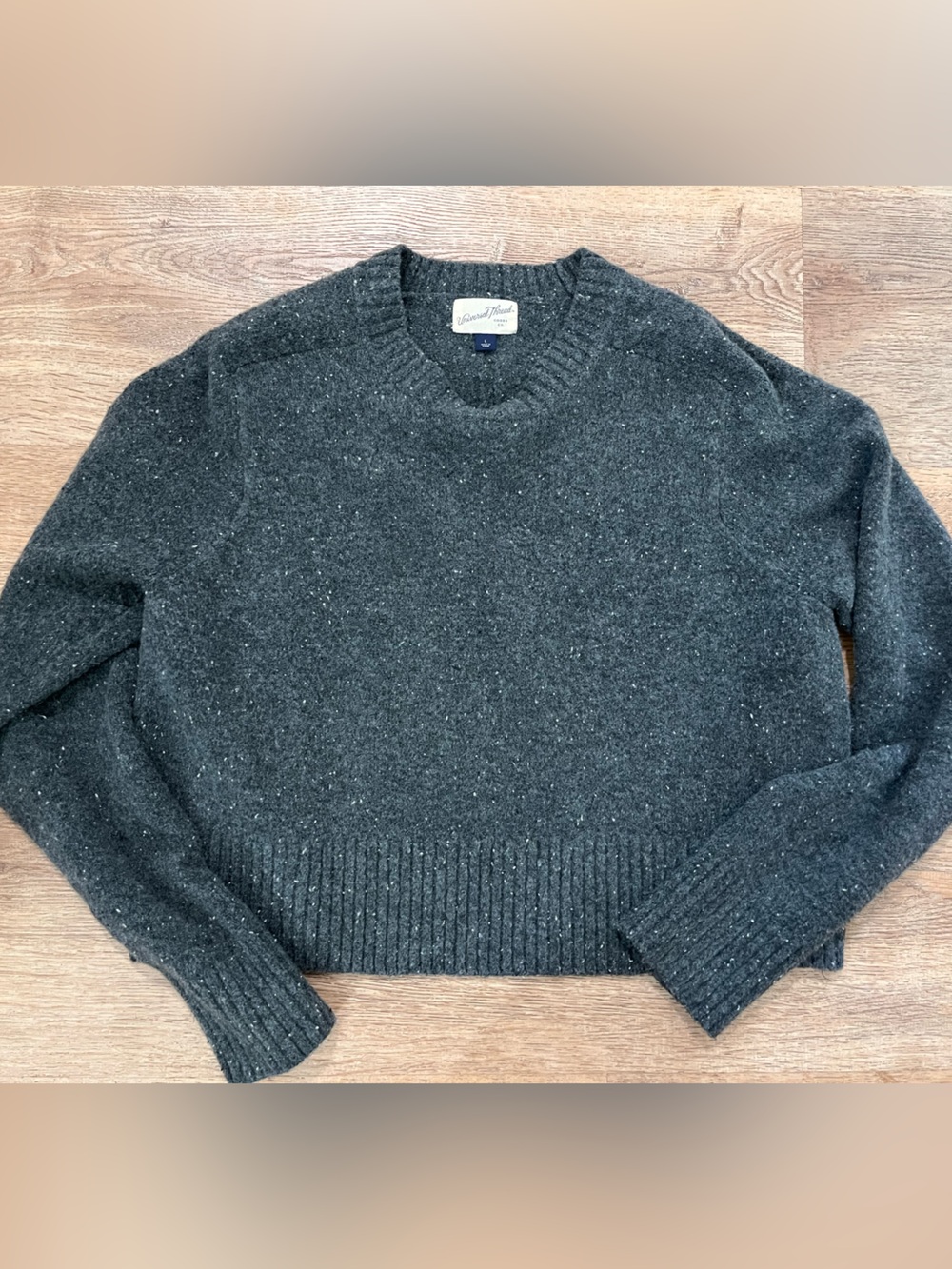 Universal Thread Dark Charcoal Flecked Crewneck Sweater